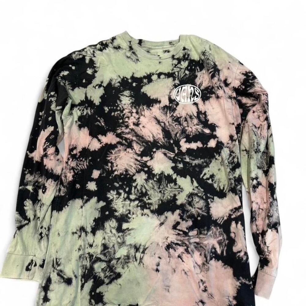 Green and pink tie dye